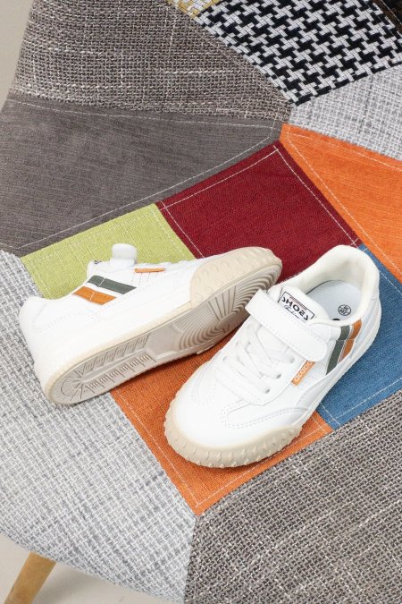 Sneakers Court