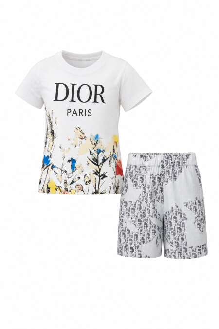 طقم تيشيرت وشورت من CHRISTIAN DIOR