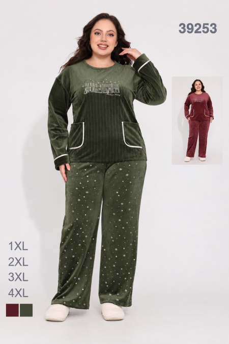 Velvet Patterned Pajama Set